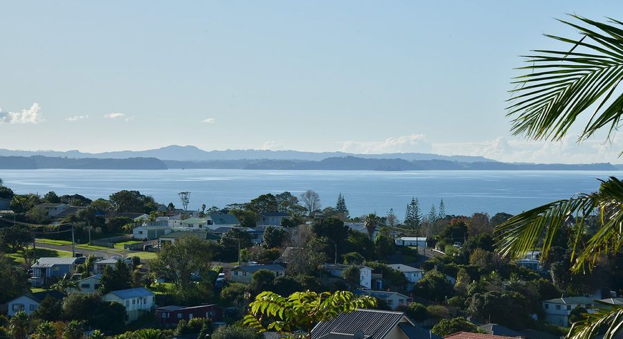  at 7 Moera Place, Stanmore Bay, Whangaparaoa