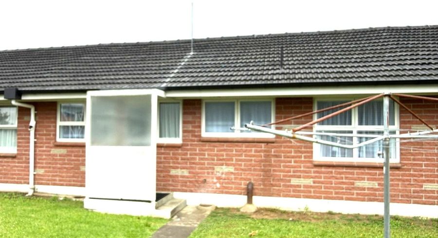  at 2/16 Waipuna Road, Mount Wellington, Auckland City, Auckland