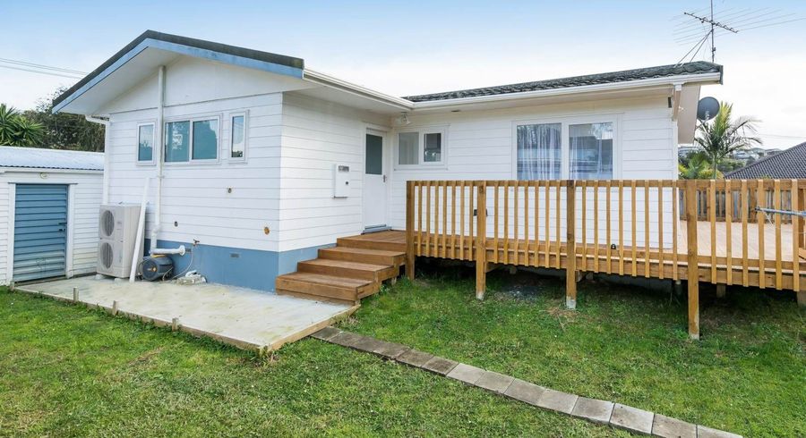  at 1/62 Glenvar Road, Torbay, Auckland