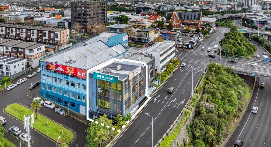  at 6A Glenside Crescent, Grafton, Auckland City, Auckland