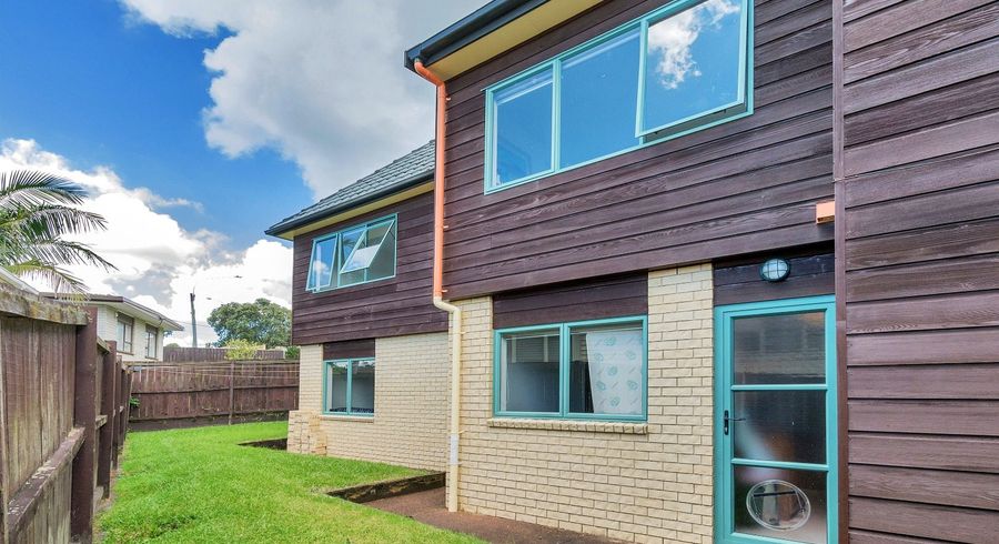  at Downstairs/7A Clematis Avenue, Murrays Bay, North Shore City, Auckland