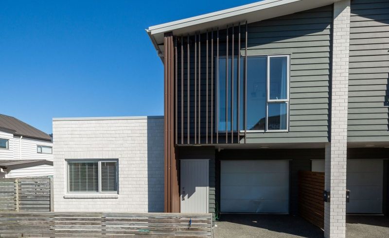 Free property data for 8 Springside Court Huntington Hamilton homes