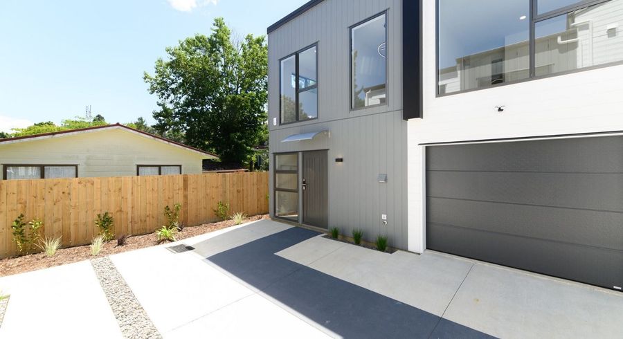  at 2E Garner Place, Glenfield, North Shore City, Auckland