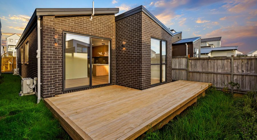  at 5 Herekino Street, Westgate, Waitakere City, Auckland