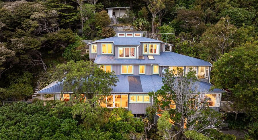  at 17 Mahina Road, Mahina Bay, Eastbourne, Lower Hutt, Wellington