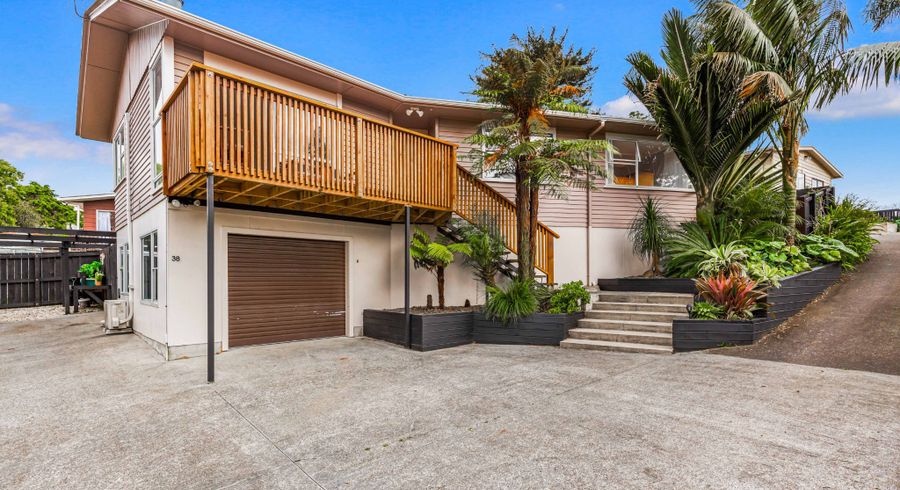  at 38 Eyre Street, Henderson, Waitakere City, Auckland