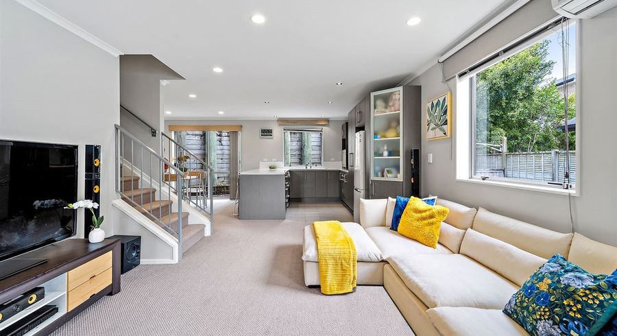  at 15 Nimstedt Avenue, Oteha, Auckland