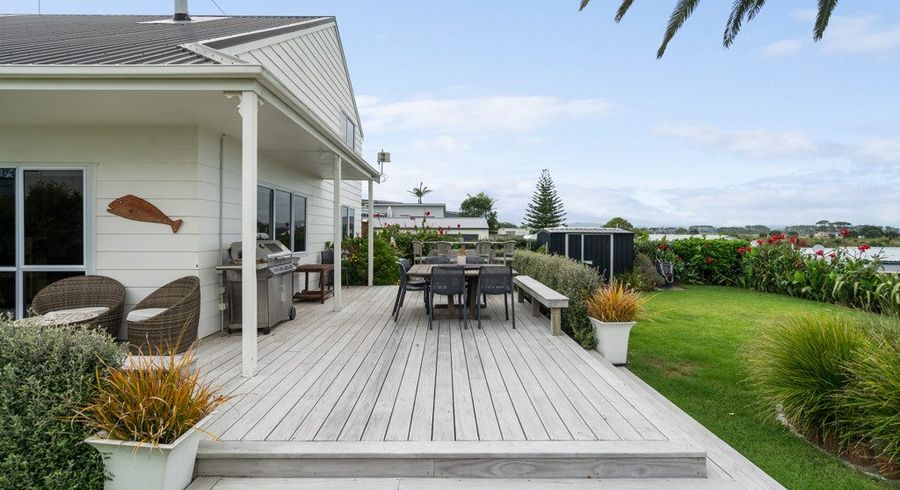  at 548 Pukehina Parade, Pukehina, Western Bay Of Plenty, Bay Of Plenty