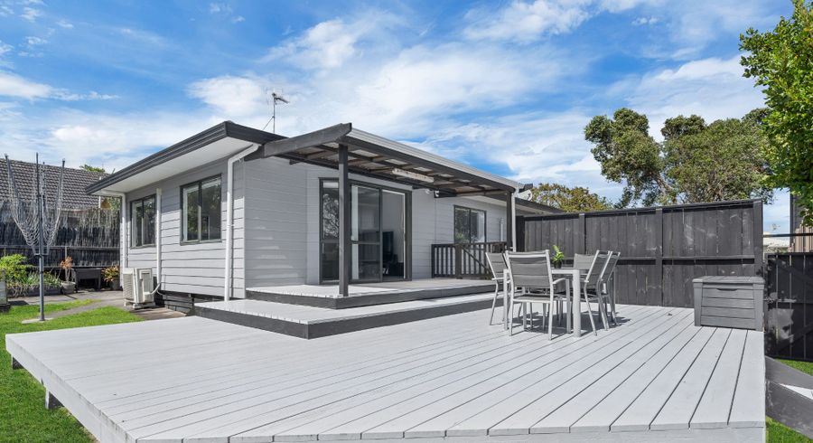  at 1/11 Rapaki Place, Te Atatu Peninsula, Waitakere City, Auckland