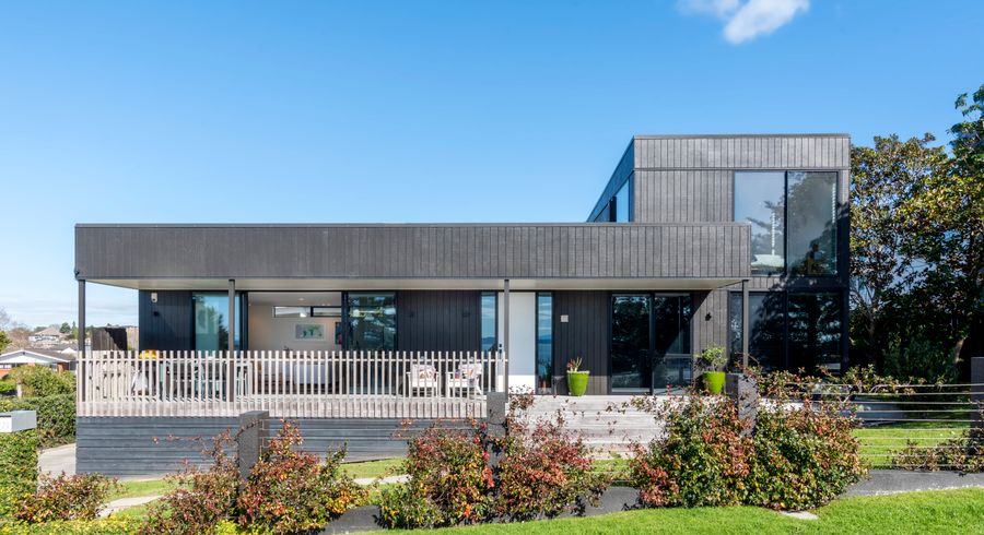  at 79 Marine Parade, Mellons Bay, Auckland