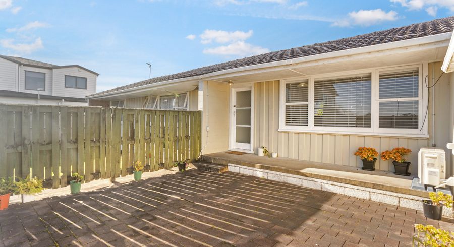  at 2/137 Coronation Road, Papatoetoe, Auckland