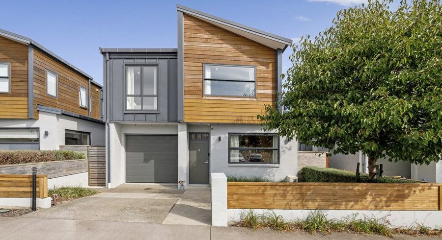  at 8 Whakaora Lane, Flat Bush, Manukau City, Auckland