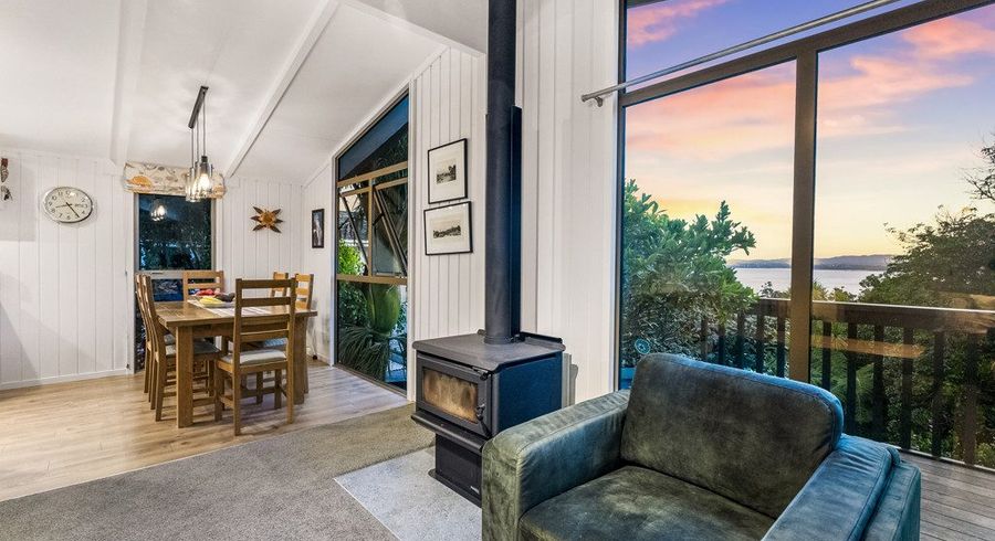  at 69 Hadfield Street, Beach Haven, Auckland