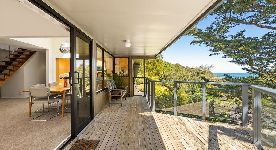  at 136 Cheviot Road, Lowry Bay, Eastbourne, Lower Hutt, Wellington