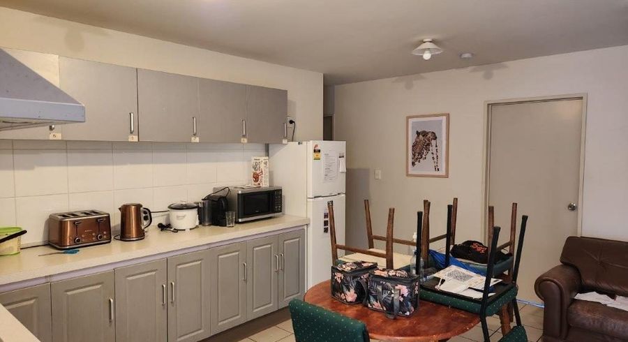  at ROOM 4/158a Peverel Street, Riccarton, Christchurch City, Canterbury