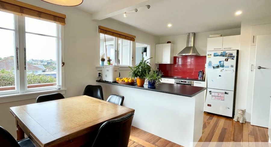  at 10 Moana Crescent, Blagdon, New Plymouth