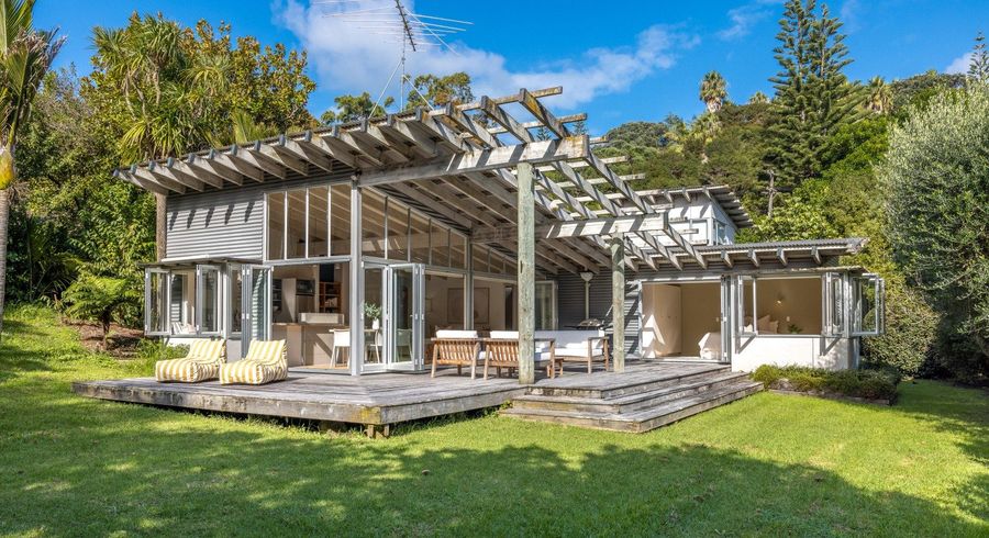  at 33 Palm Road, Palm Beach, Waiheke Island