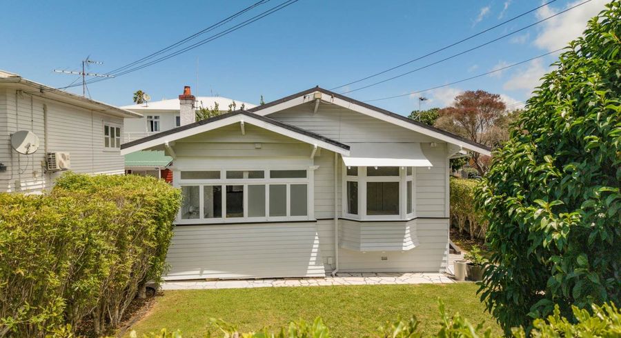  at 82 Valley Road, Mount Eden, Auckland City, Auckland
