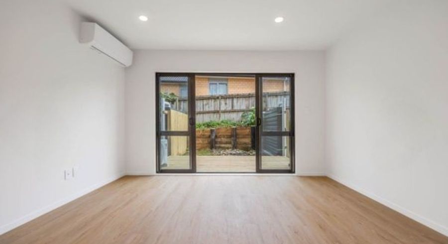  at 6/9 Donovan Ave, Massey, Waitakere City, Auckland