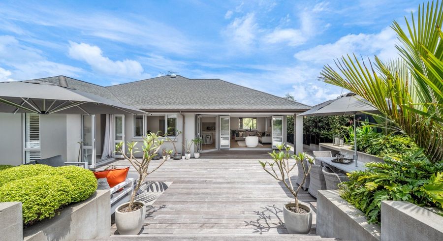  at 100 Beach Road, Mellons Bay, Manukau City, Auckland