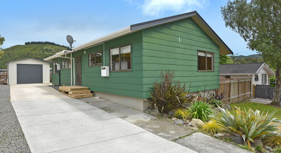  at 6 Garnet Grove, Birchville, Upper Hutt