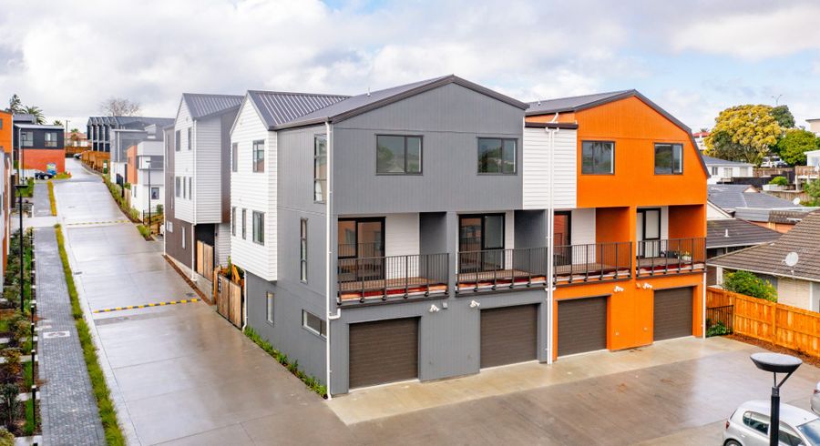  at 14 Raupeti Lane, Henderson, Waitakere City, Auckland