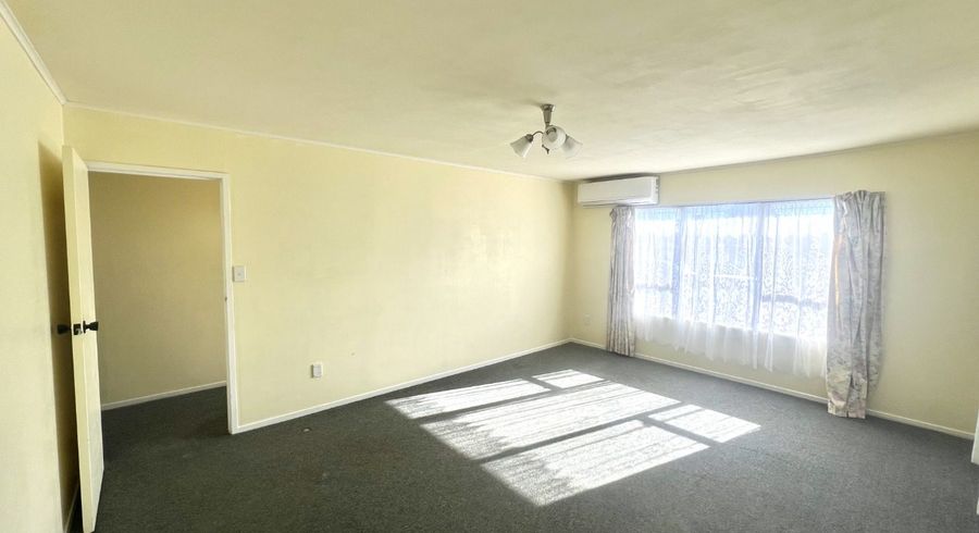  at 112 Aviemore Drive, Highland Park, Manukau City, Auckland