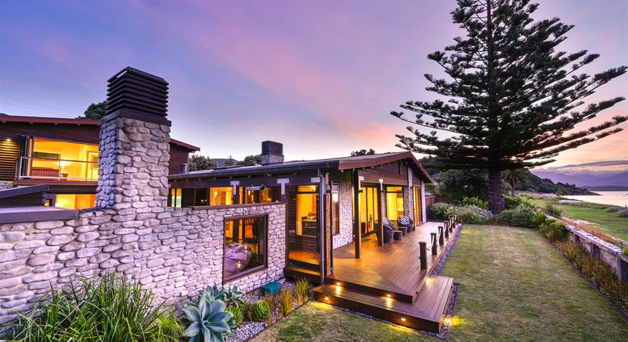  at 14 Peninsula Road, Tata Beach