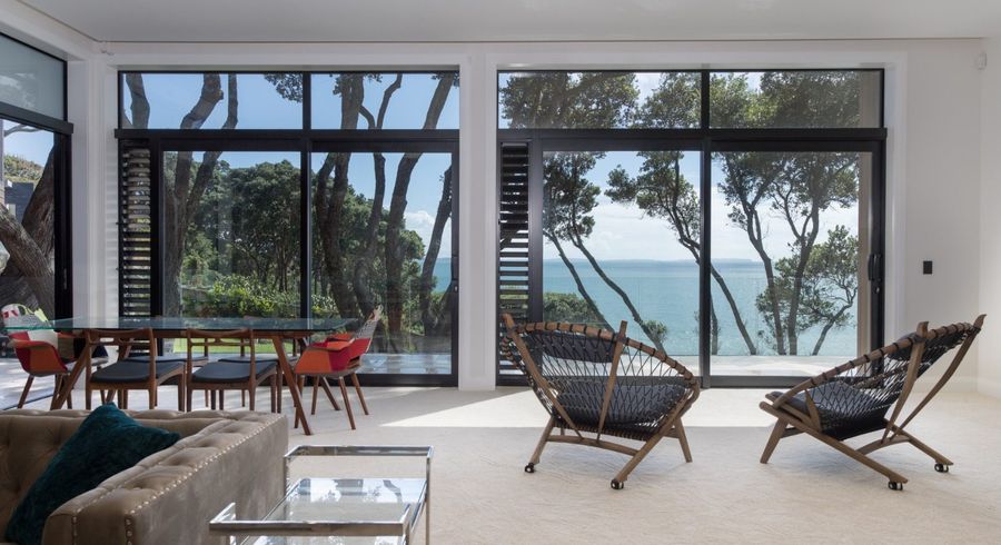  at 218A Lake Road, Hauraki, Auckland