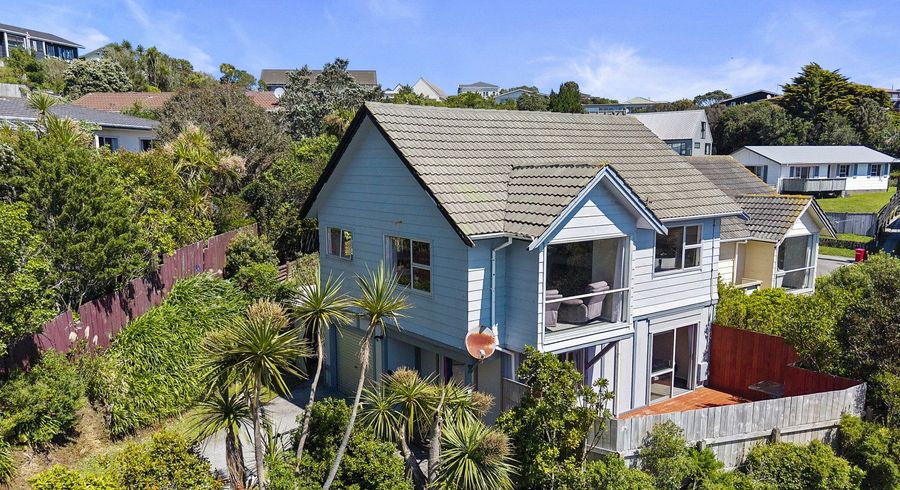  at 52 Colchester Crescent, Newlands, Wellington, Wellington