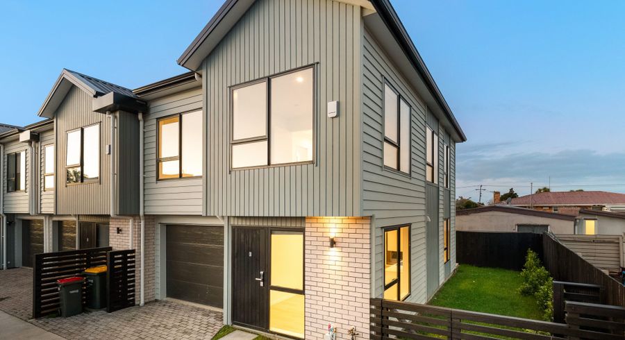 at 27E Von Sturmer Street, Mangere East, Manukau City, Auckland