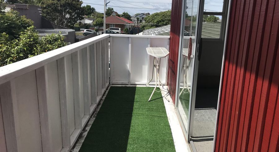  at 3/84 Rawhiti Road, Onehunga, Auckland