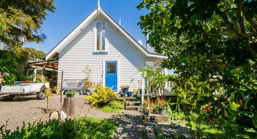  at 4 Watson Street, Akaroa, Banks Peninsula, Canterbury