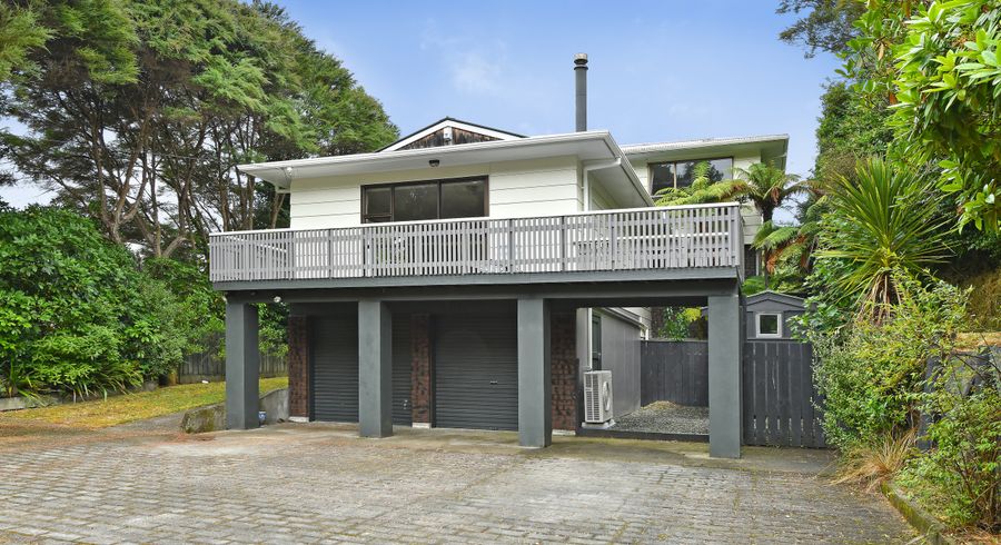  at 11 Avian Crescent, Blue Mountains, Upper Hutt
