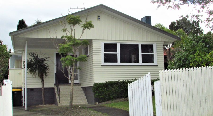  at 16 Woodstock Road, Forrest Hill, Auckland