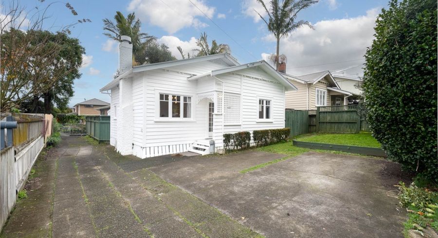  at 14 Huapai Street, Onehunga, Auckland City, Auckland