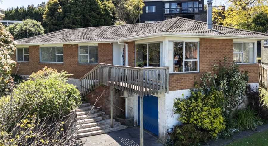  at 12 Verena Place, Green Bay, Waitakere City, Auckland