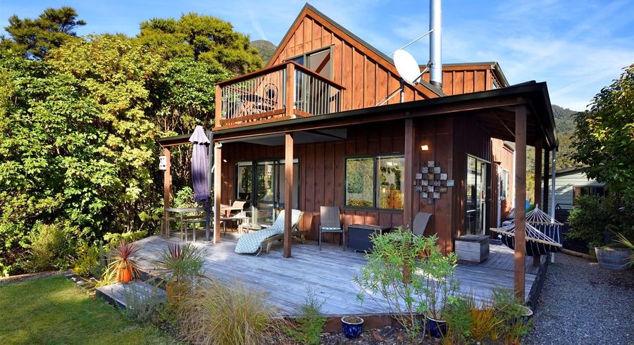  at 5 Kaimiko Place, Ōkiwi Bay