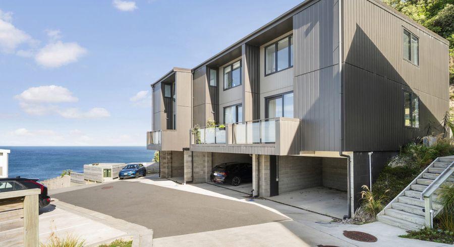 at 15/52 High Street, Island Bay, Wellington