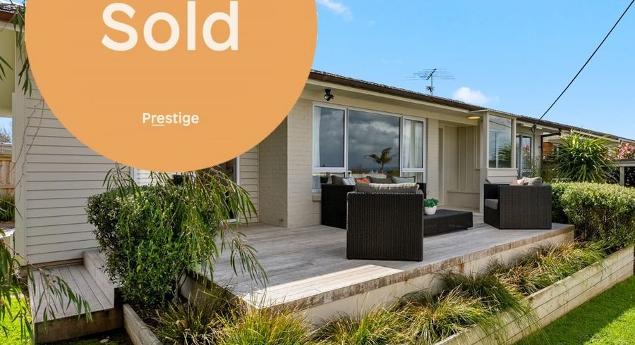  at 1/30 Montgomery Avenue, Rothesay Bay, Auckland