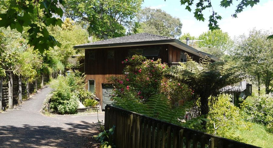  at 1008C East Coast Road, Fairview Heights, Auckland
