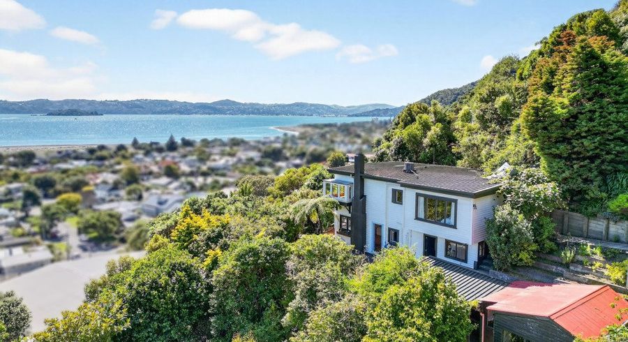  at 19 Karaka Street, Eastbourne, Lower Hutt, Wellington