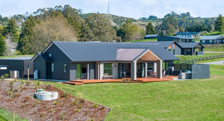  at 5 Vickers Way, Acacia Bay, Taupo
