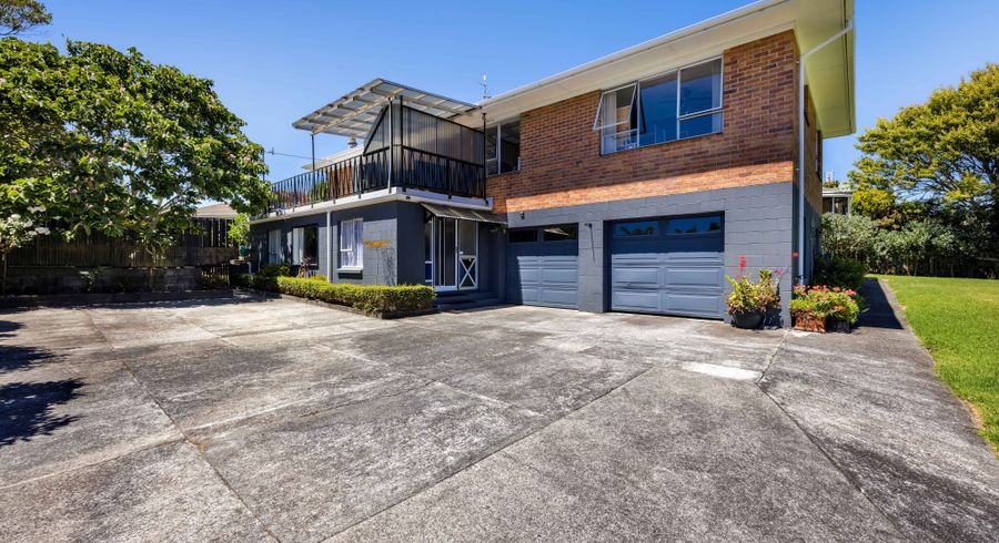  at 2/39 Awanui Street, Merrilands, New Plymouth