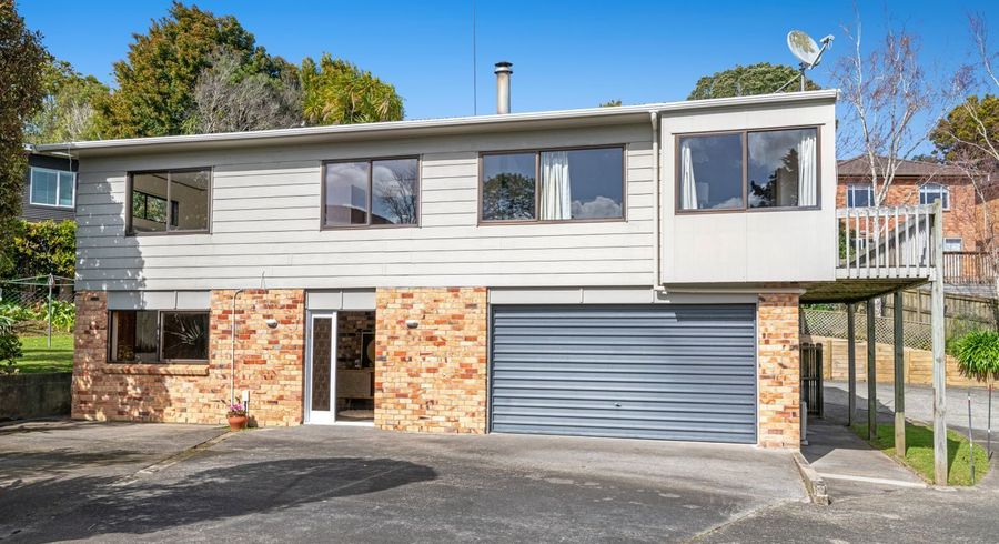  at 11 Felicity Place, Unsworth Heights, North Shore City, Auckland