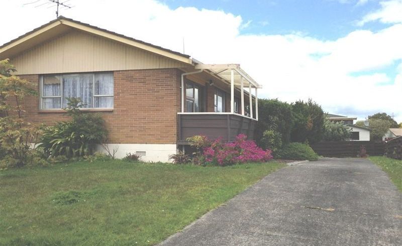  at 4 Helleur Rd, Massey, Waitakere City, Auckland