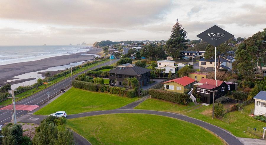  at 26 Tasman Parade, Oakura, New Plymouth, Taranaki