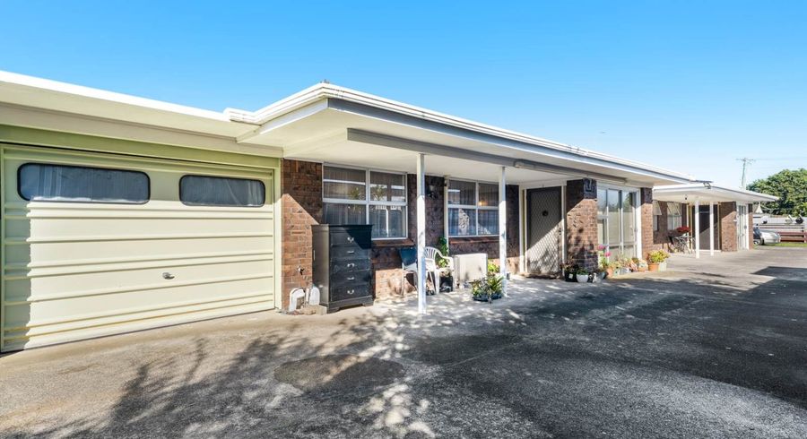  at 2/124 Carruth Road, Papatoetoe, Manukau City, Auckland