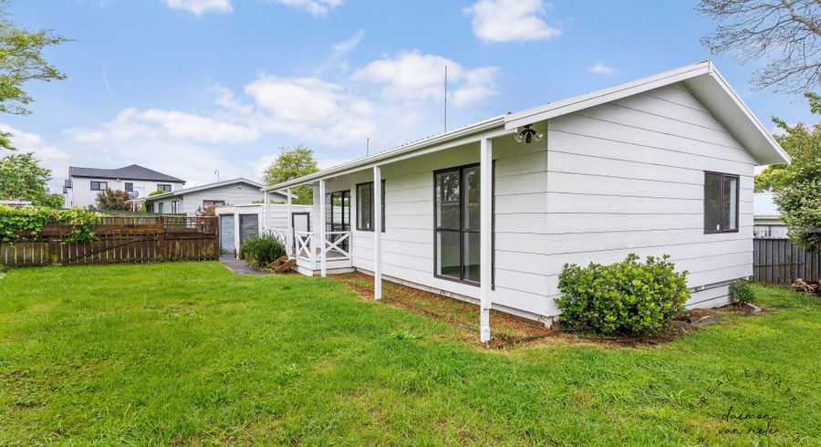  at 2/90 Shifnal Drive, Randwick Park, Manukau City, Auckland