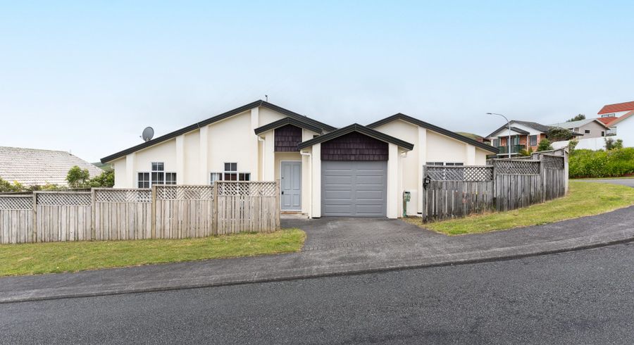  at 20 Kentwood Drive, Woodridge, Wellington